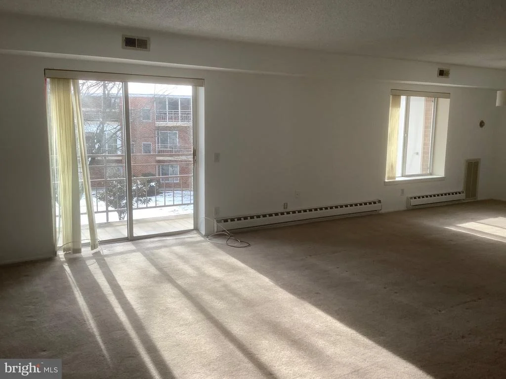 Photo of Unit 142A at 3510 FOREST EDGE DRIVE