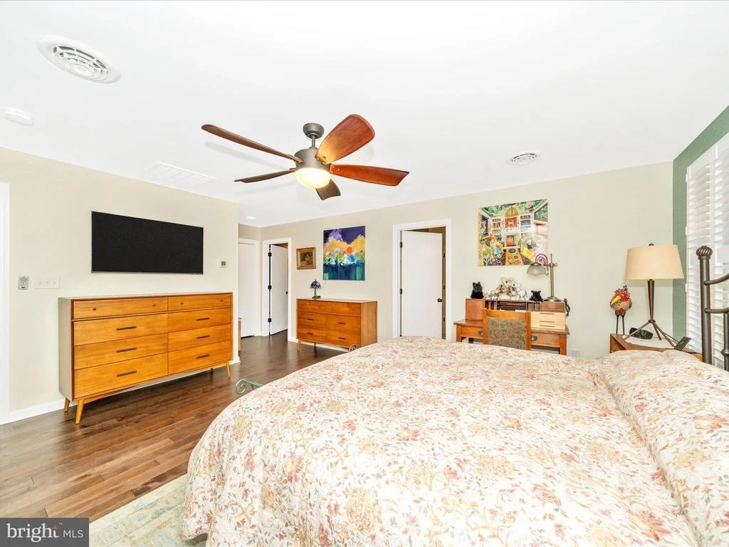 Photo of 903 MERCER PLACE