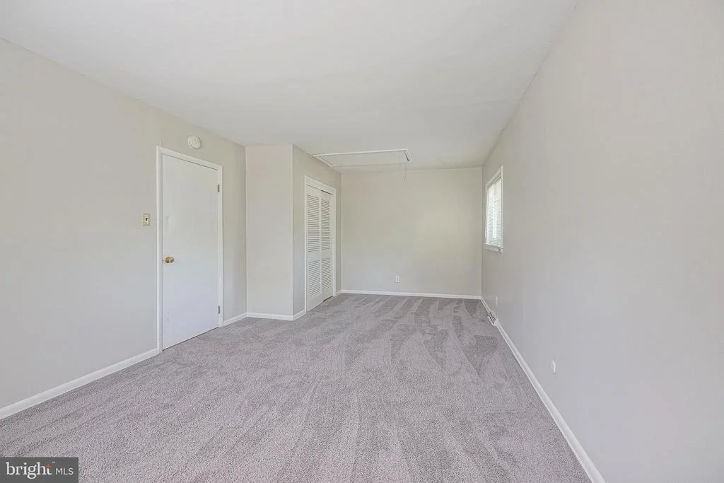 Photo of 1016 EAGLE LANE