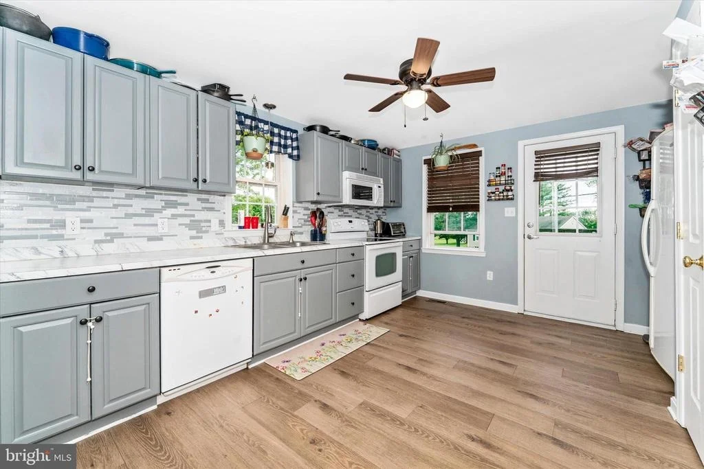 Photo of 2175 TREVANION ROAD