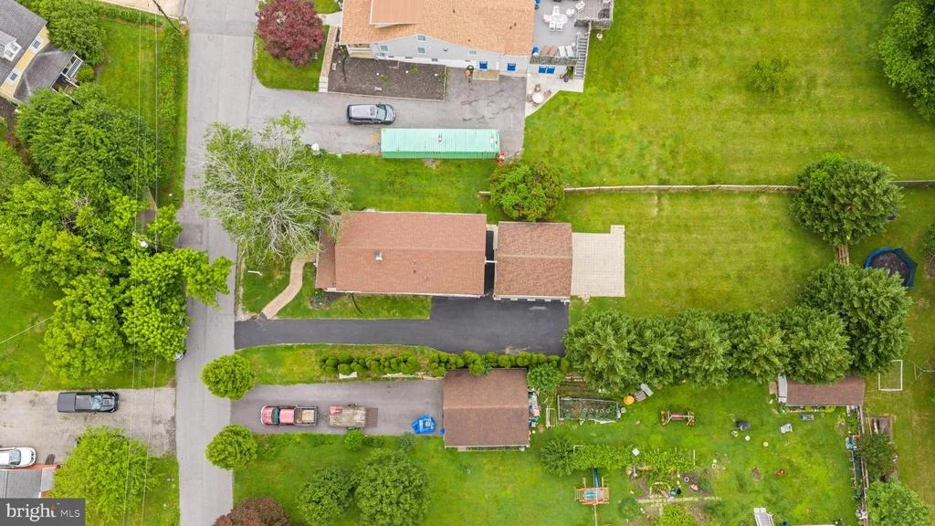 Photo of 102 NELSON ROAD
