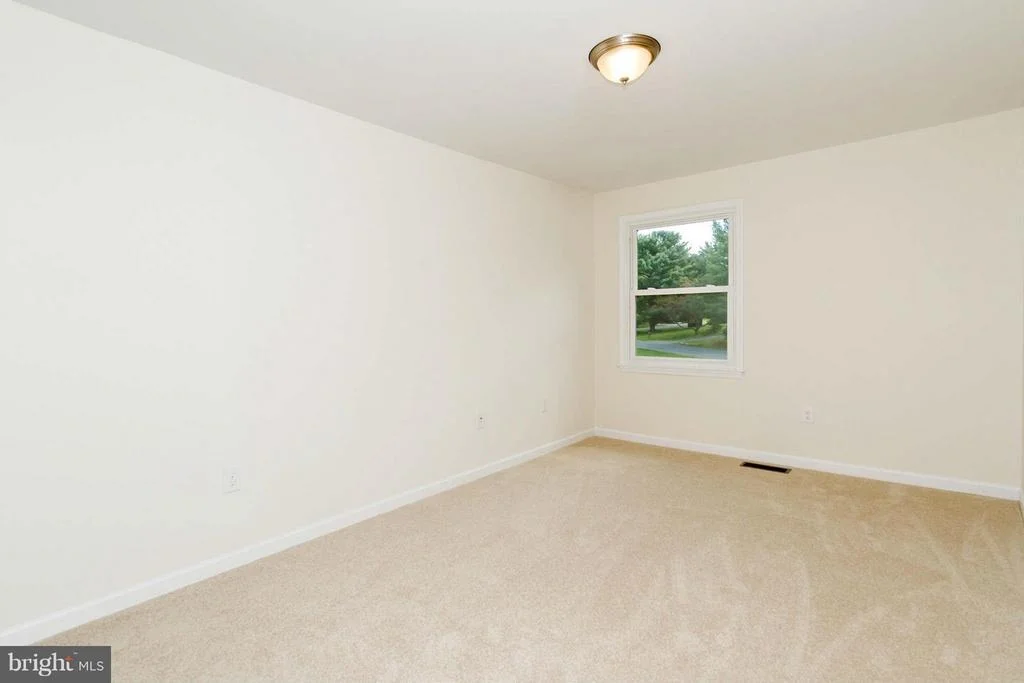 Photo of 3905 QUEEN MARY DRIVE