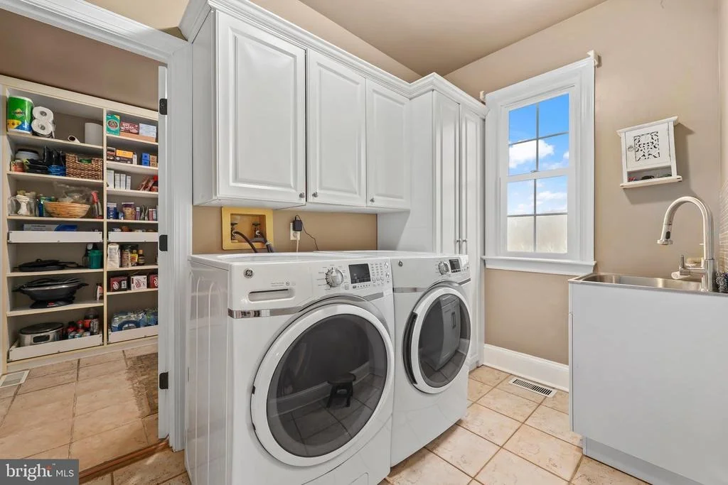 Photo of 9393 BRIAR LANE