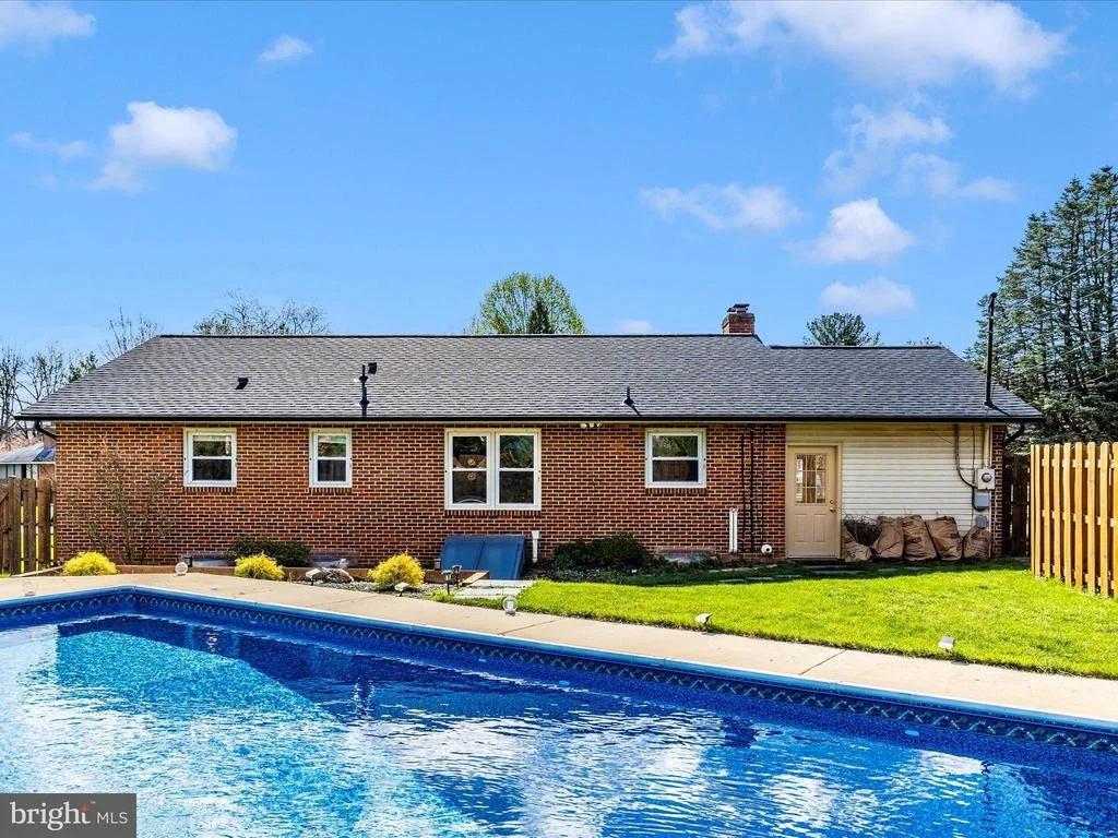 Photo of 234 WYNGATE DRIVE
