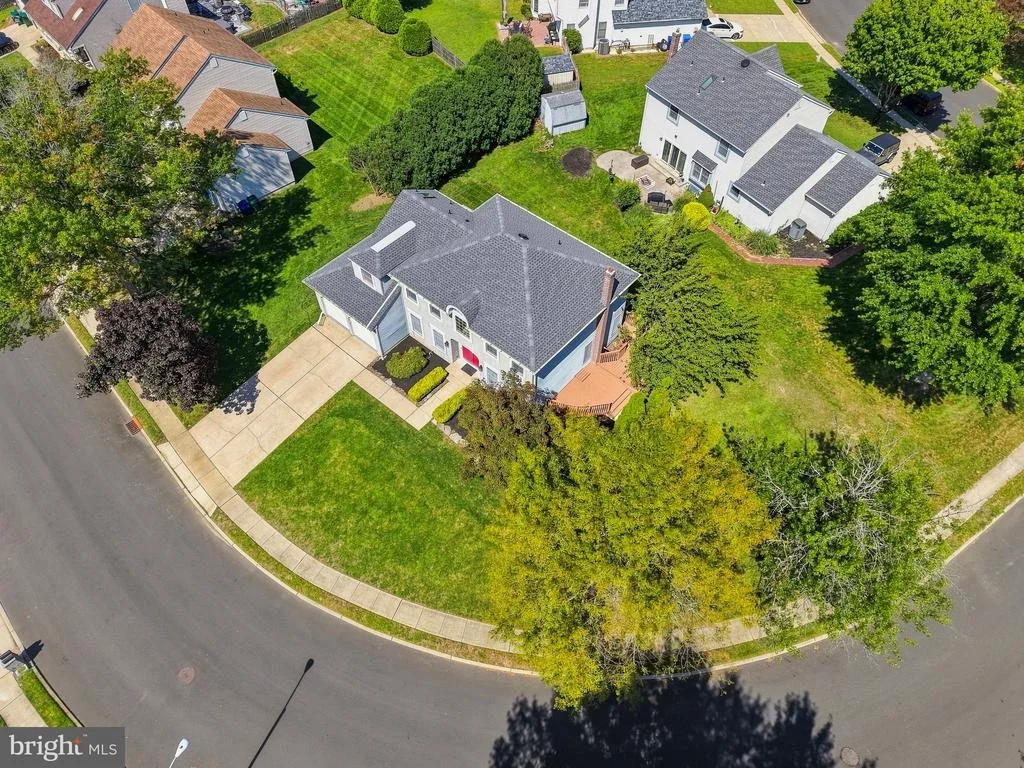 Photo of 16 KENSINGTON DRIVE