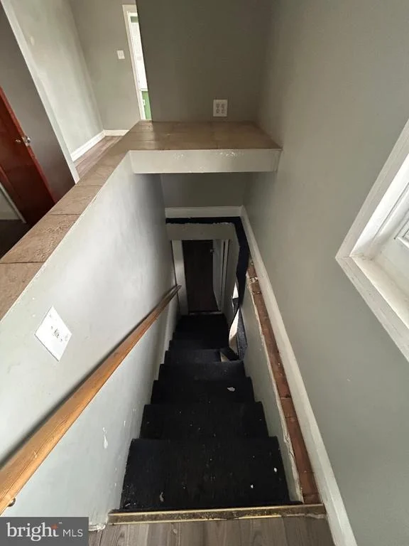 Photo of 1137 MONROE CIRCLE