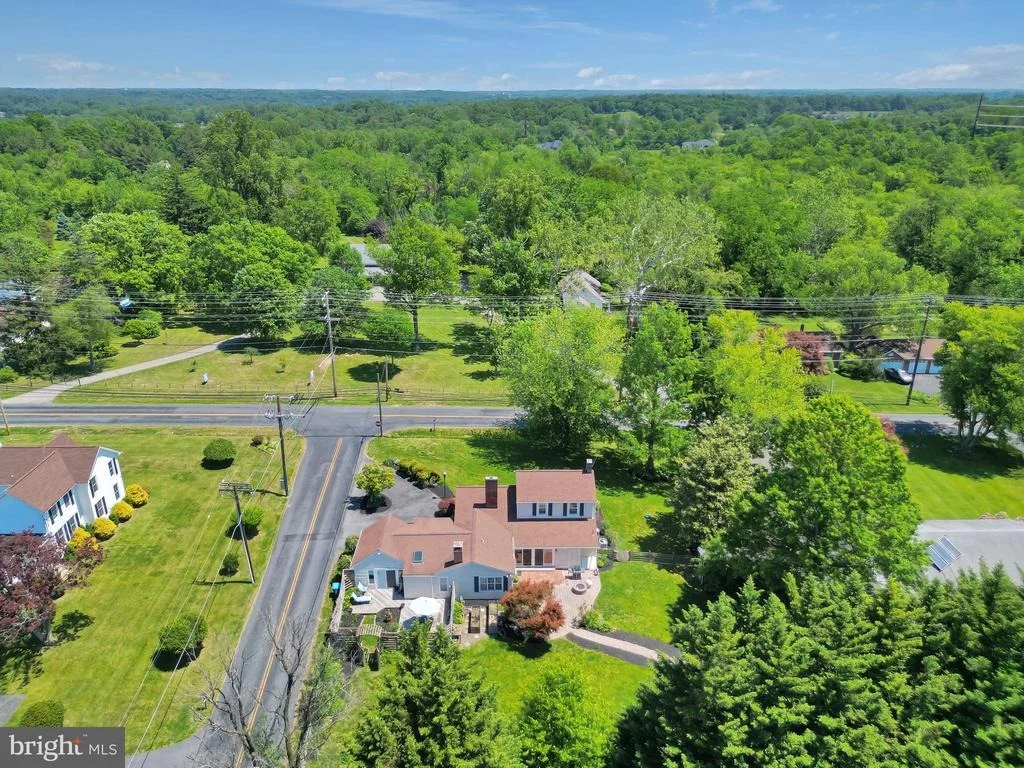 Photo of 716 OLD FALLSTON ROAD