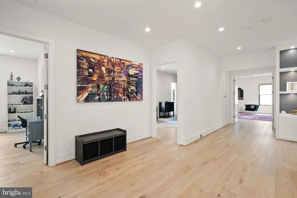 Photo of 1054 KINGLET COURT