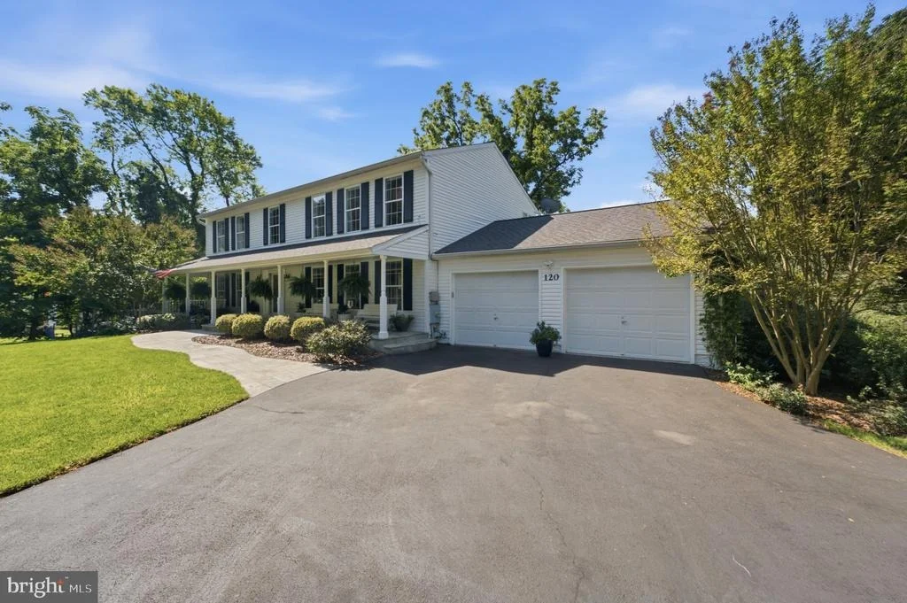 Photo of 120 AMBERLEIGH DRIVE