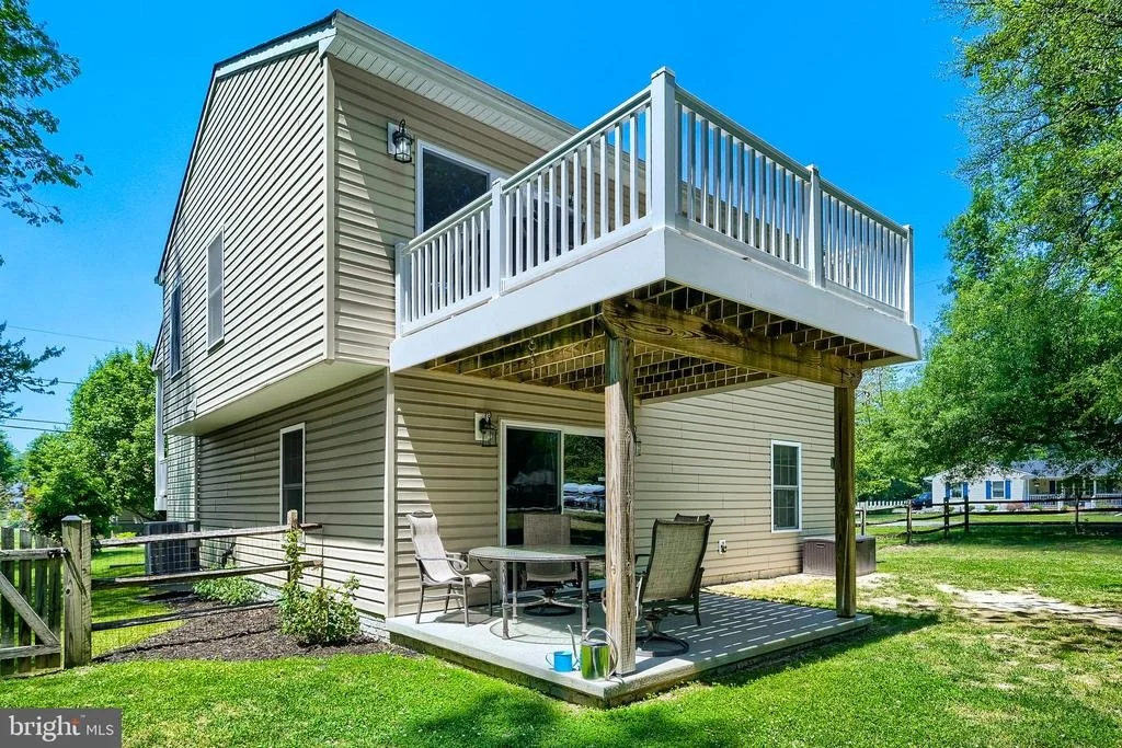 Photo of 8105 BEVERLY ROAD
