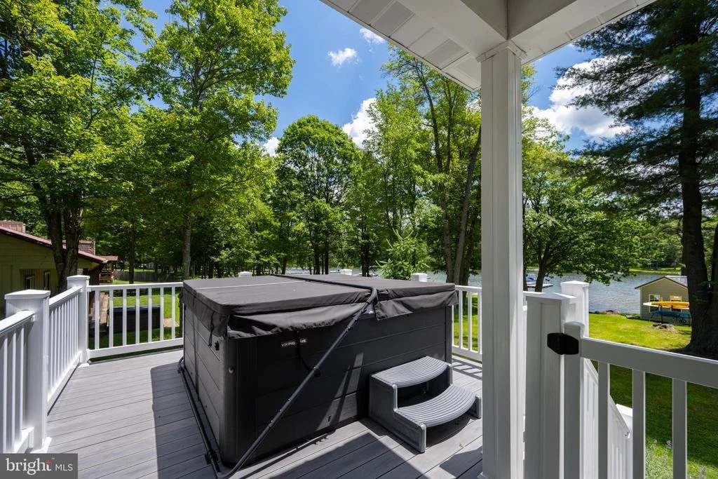 Photo of 507 SHORELINE DRIVE