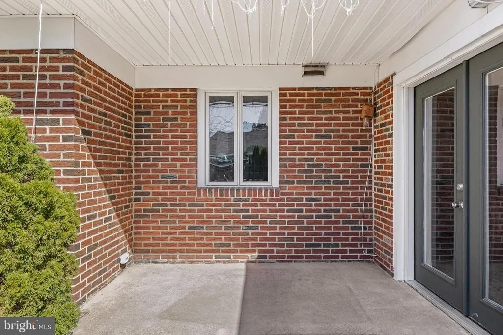 Photo of 206 HAMPTON ROAD