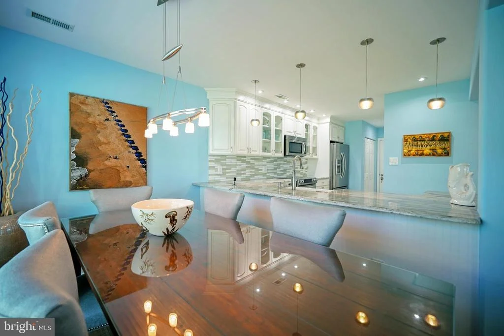 Photo of 8 CAROLINE LANE