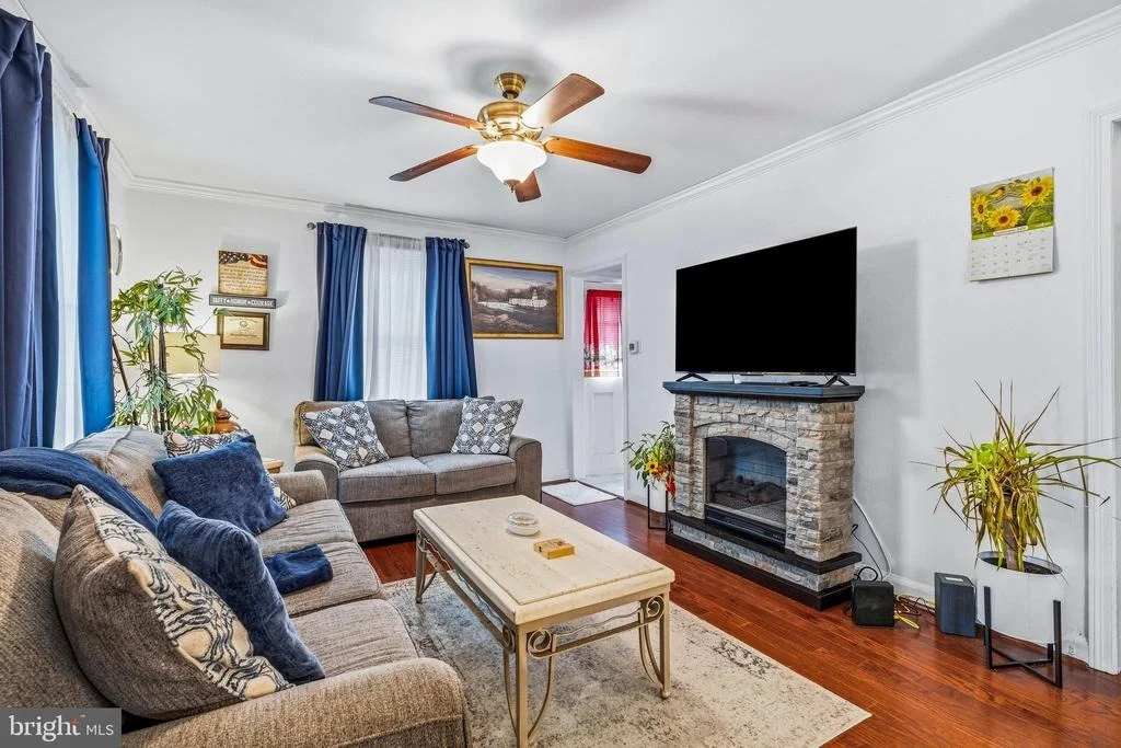 Photo of 1044 BEECHWOOD DRIVE