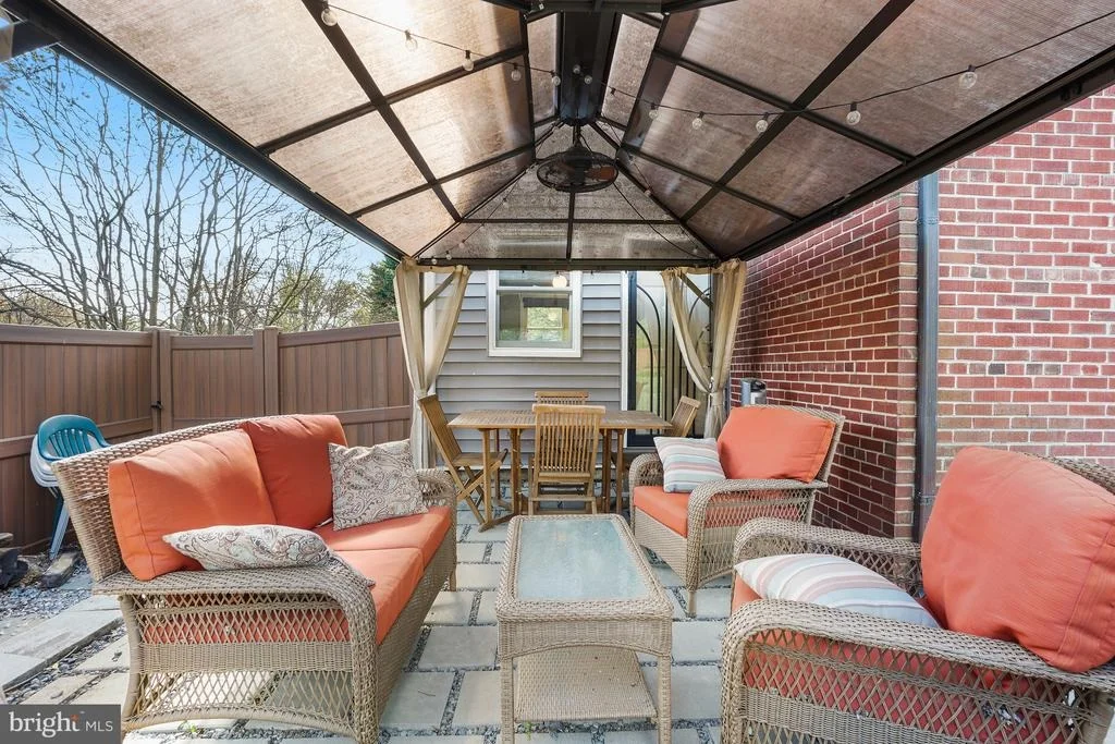 Photo of 1303 BALLARD STREET