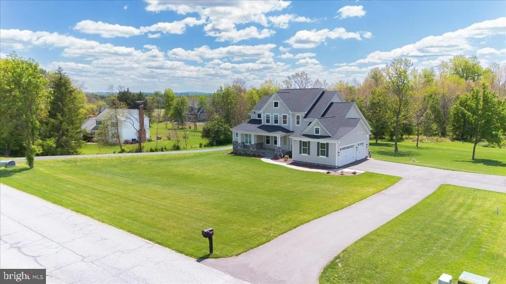 Photo of 7172 MEADOWBROOKE DRIVE
