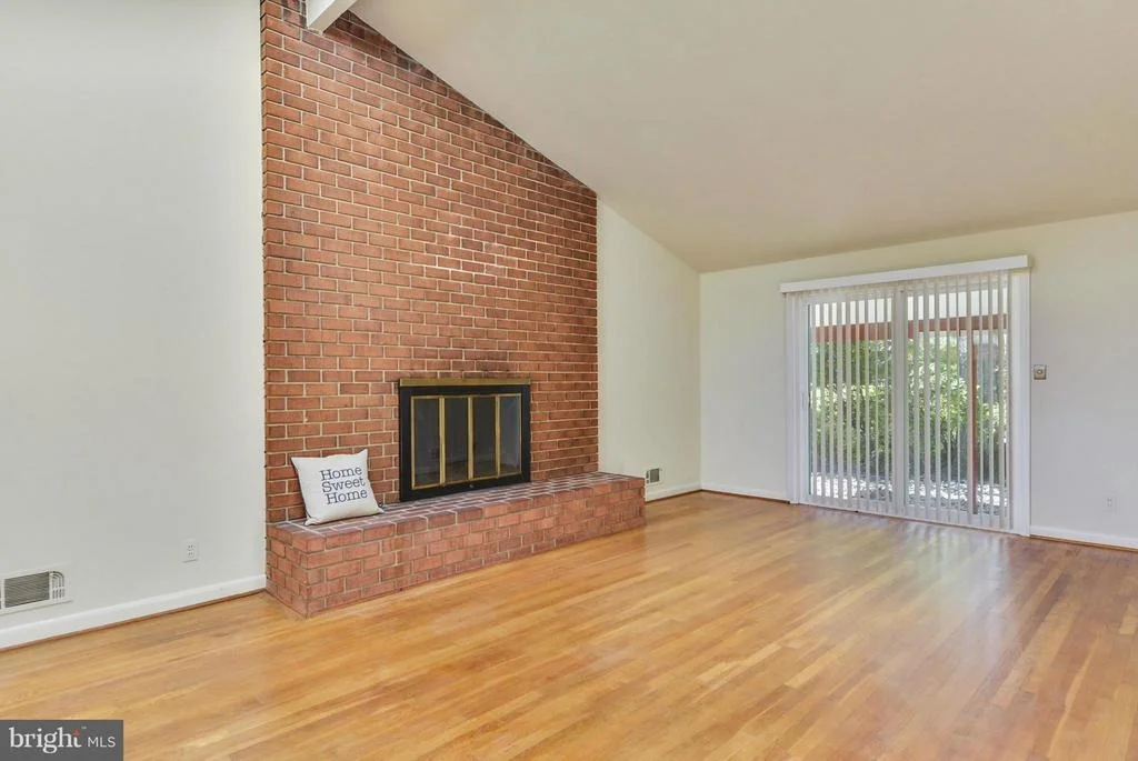 Photo of 11407 CLOVERHILL DRIVE