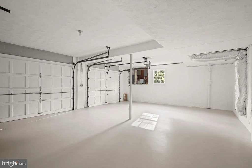 Photo of 6117 OVERLEA ROAD