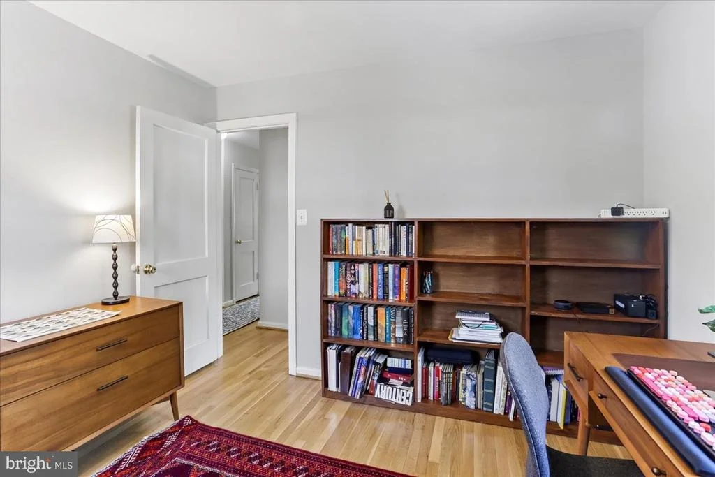 Photo of 1504 CREST ROAD