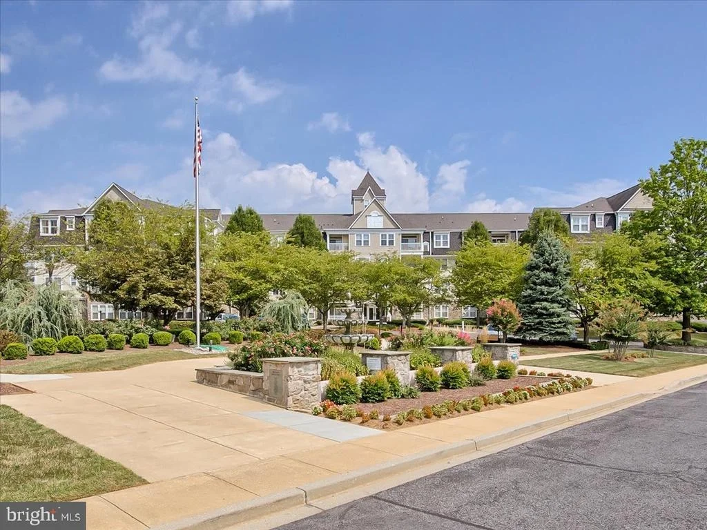 Photo of Unit 103 at 2500 WATERSIDE DRIVE