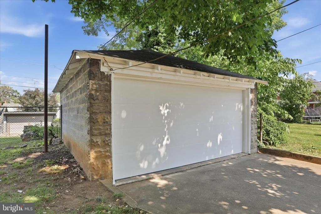 Photo of 819 SUMMIT AVENUE
