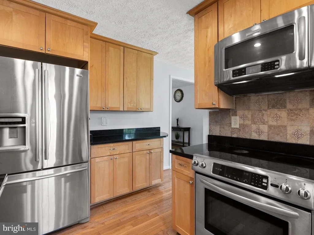 Photo of 6477 MEADOWRIDGE ROAD