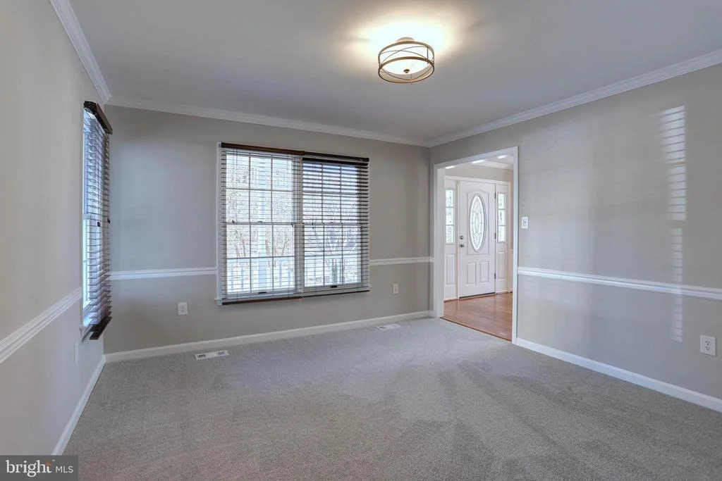 Photo of 8278 LEISHEAR ROAD