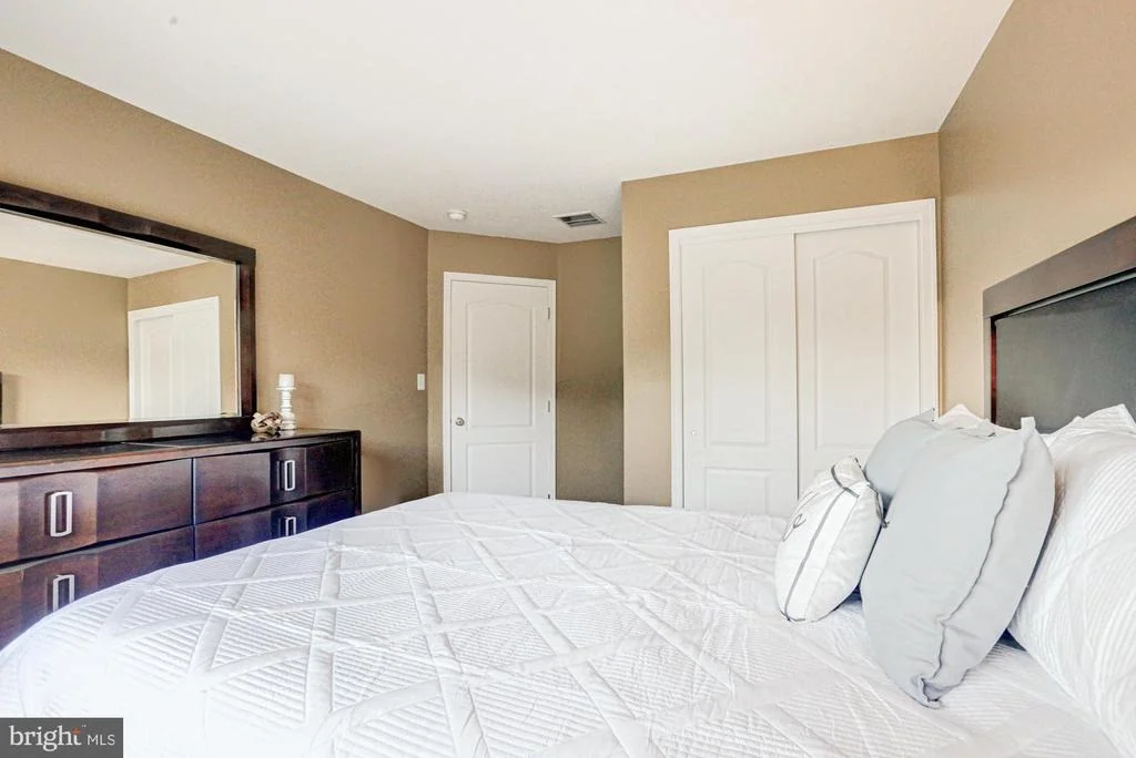 Photo of 1413 OLMSTED DRIVE
