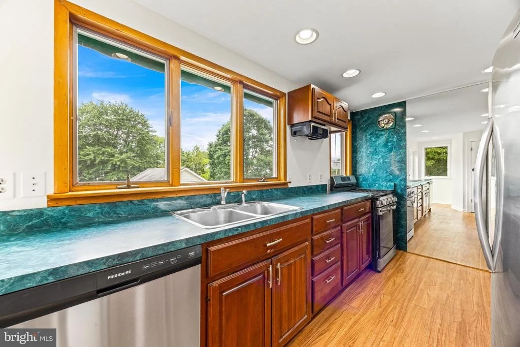 Photo of 1257 CIRCLE DRIVE