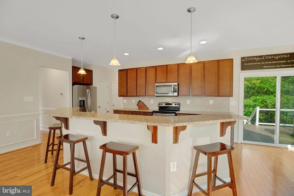 Photo of 2058 BAYTHORNE ROAD