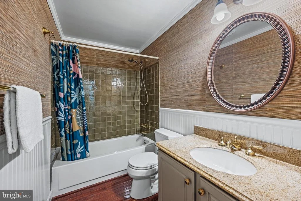 Photo of 6 STARLIGHT COURT