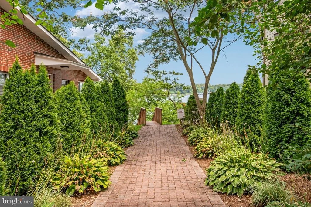 Photo of 20 SHORE WALK ROAD