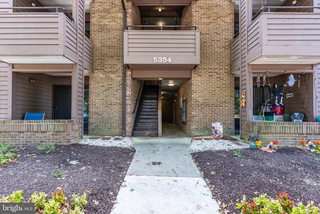 Photo of Unit 1 at 5354 SMOOTH MEADOW WAY