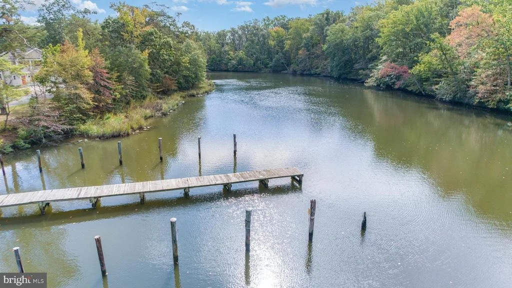 Photo of 2033 SHORE DRIVE