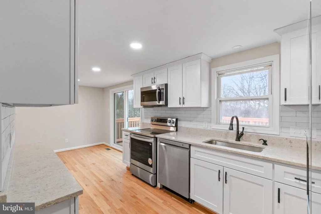 Photo of 6411 FULMER ROAD