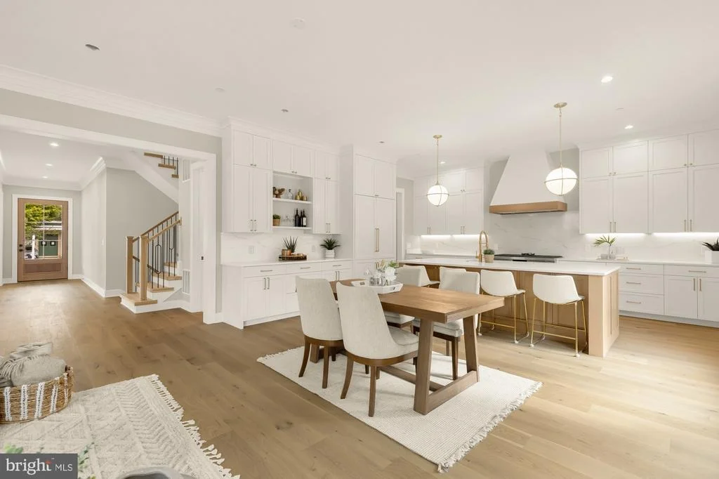 Photo of 9508 FOREST ROAD