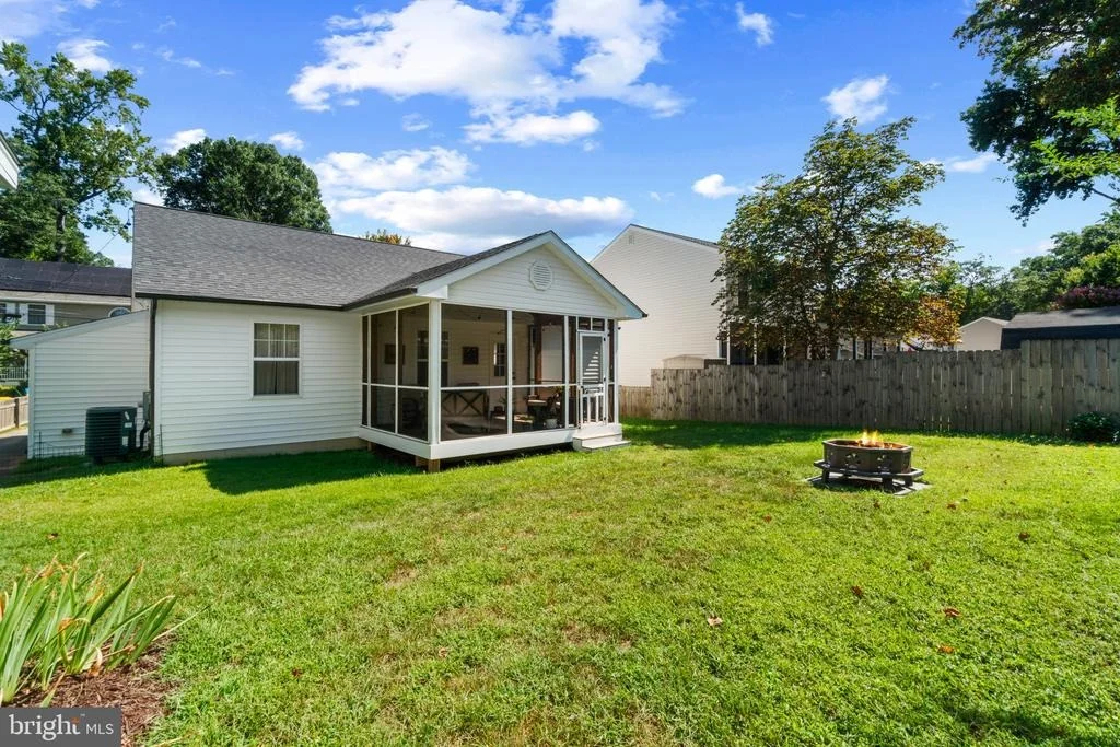 Photo of 1724 TACOMA ROAD
