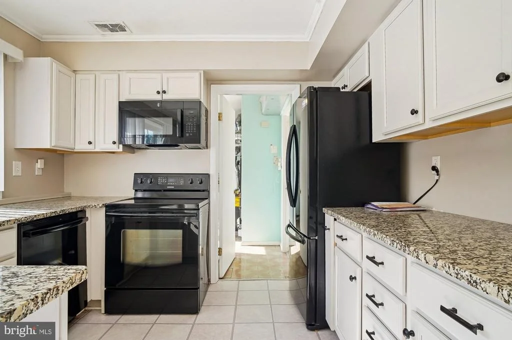 Photo of 16005 PENNANT LANE