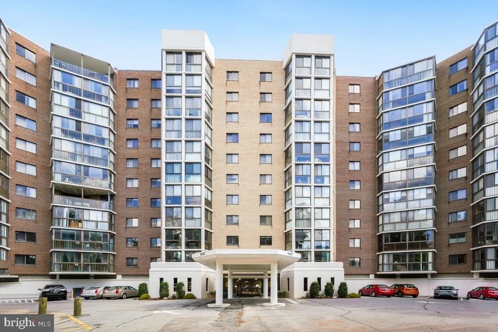 Photo of Unit 2215 at 15107 INTERLACHEN DRIVE