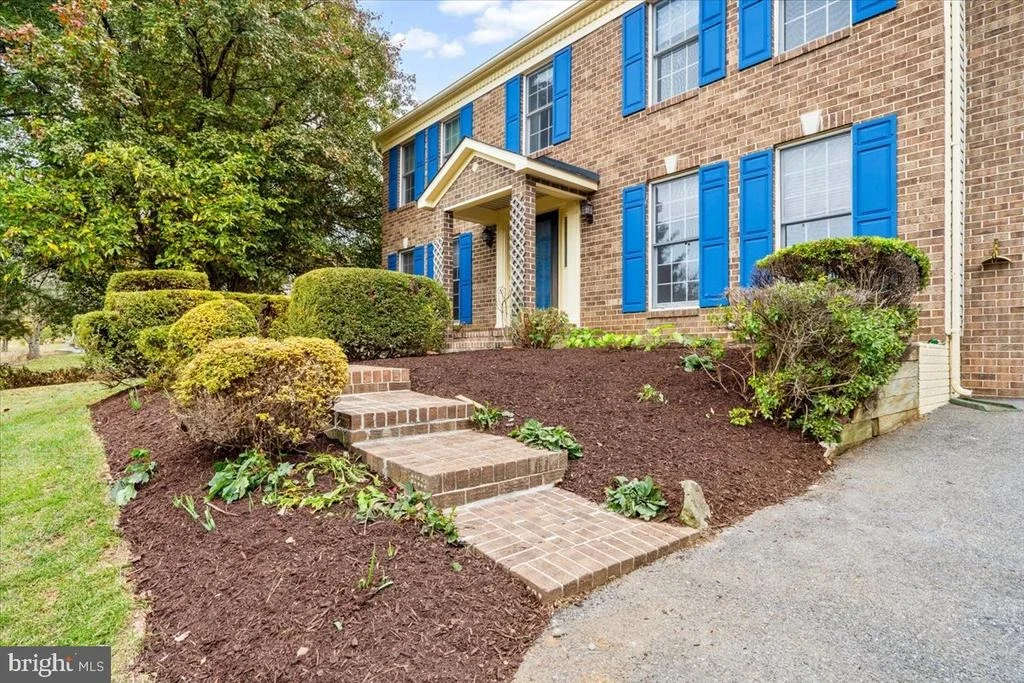 Photo of 4634 FELDSPAR ROAD