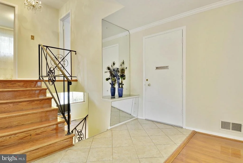 Photo of 2401 HARMON ROAD