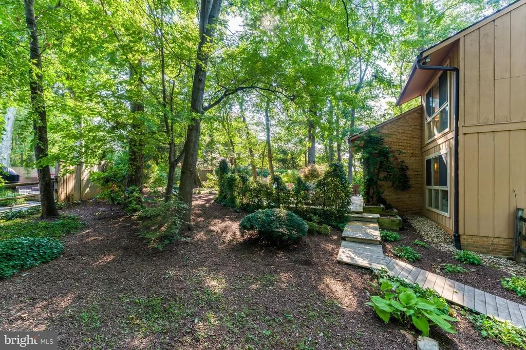 Photo of 11211 WEDGE DRIVE