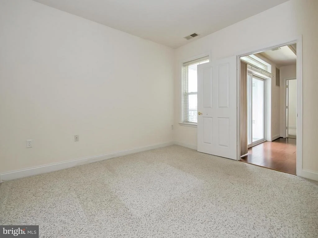Photo of Unit 313 at 2500 WATERSIDE DRIVE