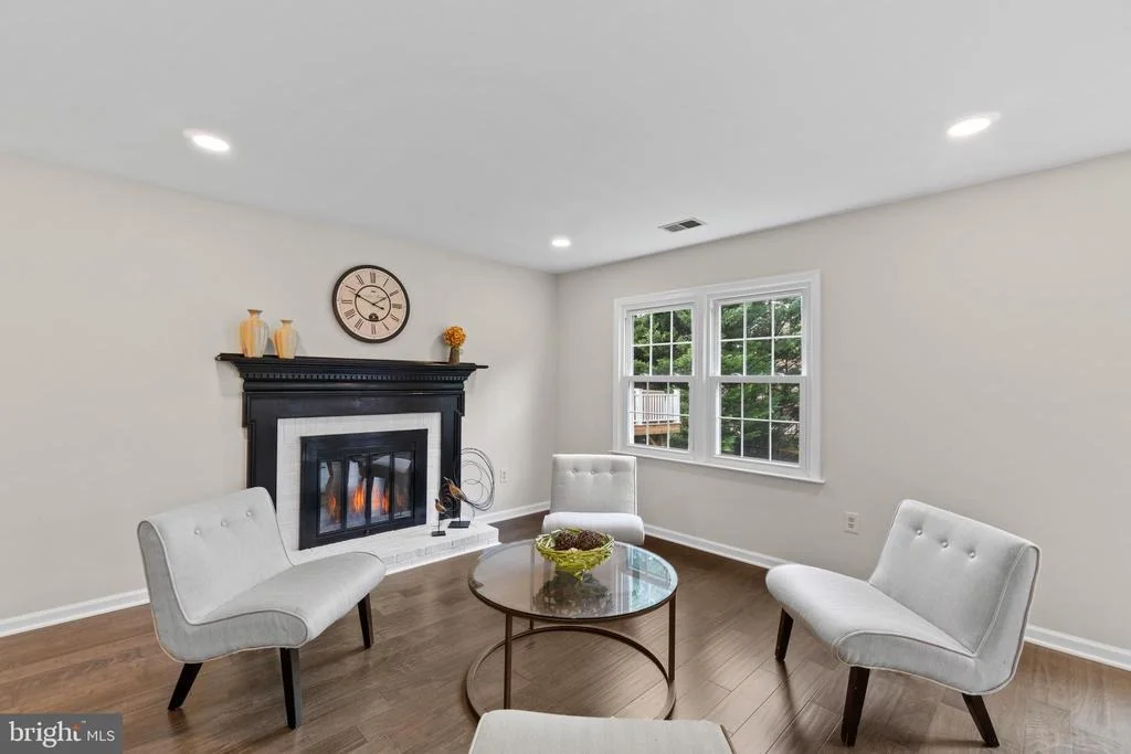 Photo of 14724 BOTANY WAY
