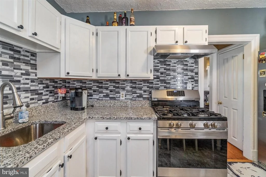 Photo of 110 DORIS AVENUE