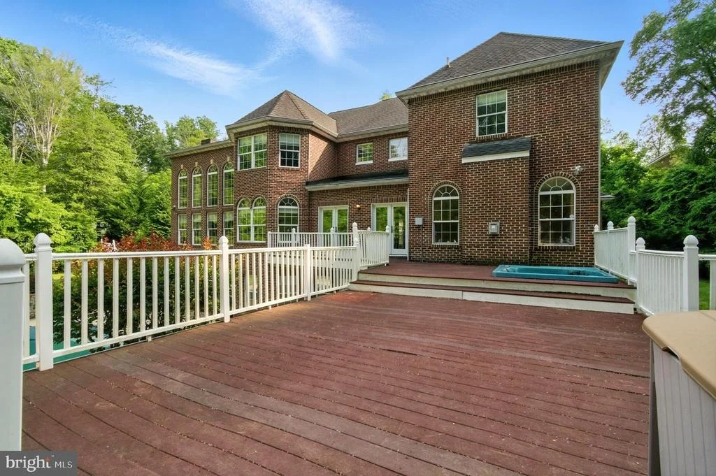 Photo of 1002 COVINGTON WAY