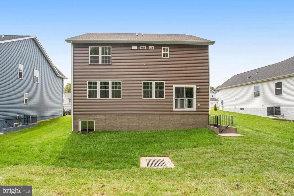 Photo of 35603 PINE NEEDLE LANE
