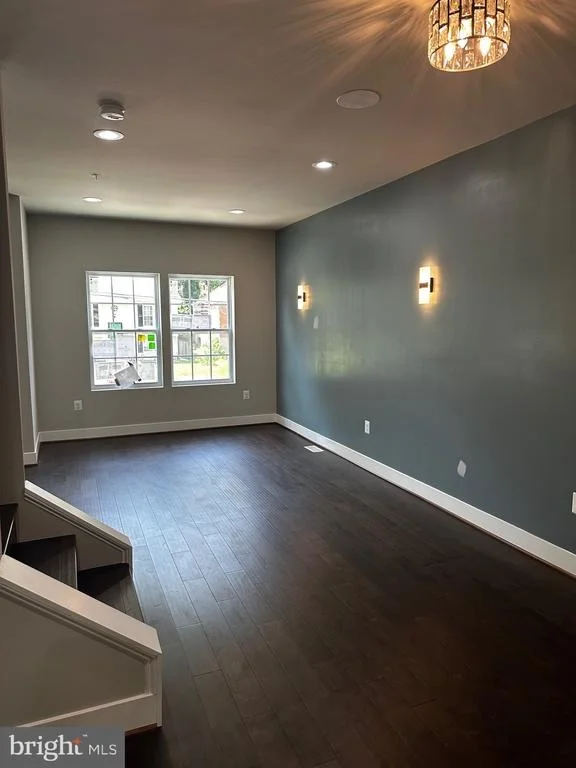 Photo of 4 AKIN AVENUE