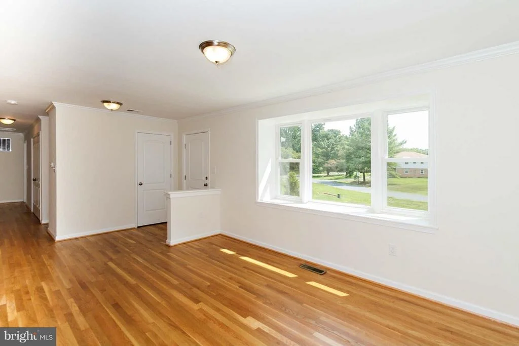 Photo of 3905 QUEEN MARY DRIVE