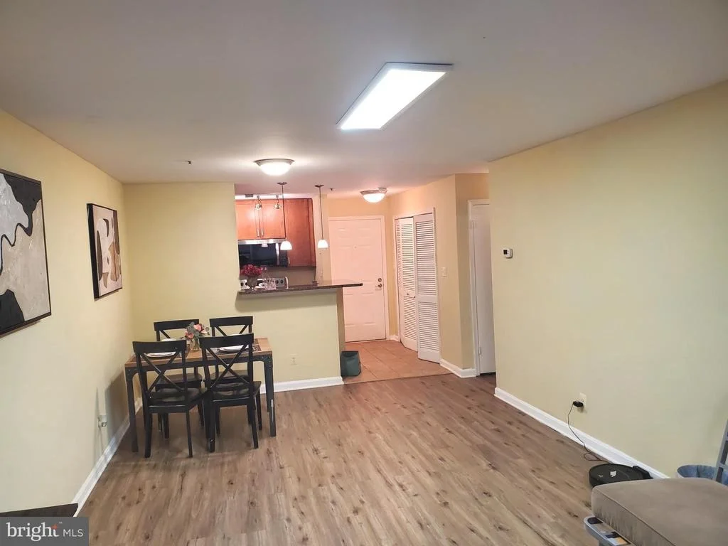 Photo of Unit 4A3 at 3176 SUMMIT SQUARE DRIVE
